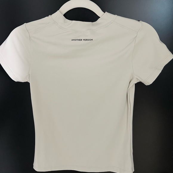 Another Version Second Skin Tee in Bone - Picture 5 of 6